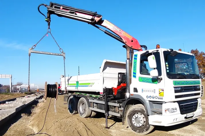 Camion Grue Touret Cable Telecommunications Installation Fibre